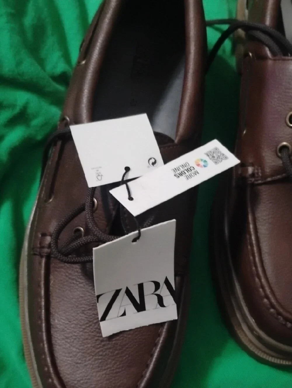 Zara Men’s Brown Leather Lace-Up Boat Shoes